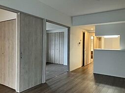 GARDEN COURT A 西高島平 1階2LDKのリビング/ダイニング