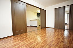 サンバレイ・ニッコーF 102 1階2LDKのリビング/ダイニング