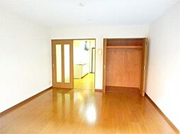 カサグランデII 207 2階1Kのリビング/ダイニング