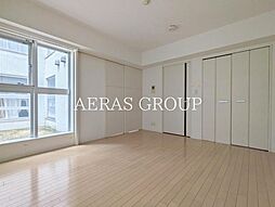 ミリアレジデンス桜新町 地下1階1Kのリビング/ダイニング