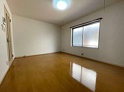 クレドールIII 2階1Kのリビング/ダイニング