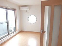 クレフラスト上尾 2階1Kのリビング/ダイニング