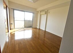 リアライズ花小金井 4階3LDKのリビング/ダイニング