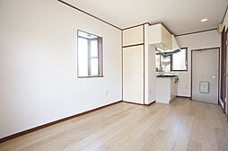 コーポ深大寺 103 1階ワンルームのリビング/ダイニング