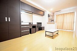 レオネクストADAMANTIII 1階ワンルームのリビング/ダイニング