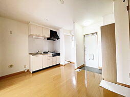 カトルコート 2階2DKのリビング/ダイニング