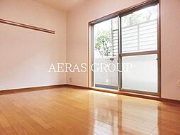 ソレーユ小川 1階1Kのリビング/ダイニング