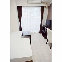 東急東横線 新丸子駅 徒歩8分の賃貸マンション 4階ワンルームのリビング/ダイニング