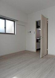 ユリカロゼ篠崎駅前 13階2LDKのリビング/ダイニング