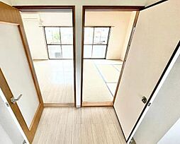 エレガンス関口第5 203 2階2DKのリビング/ダイニング