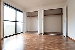 アルカディア IV 1階2LDKのリビング/ダイニング