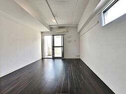 ベルフェリーク新神戸 204 2階1Kのリビング/ダイニング