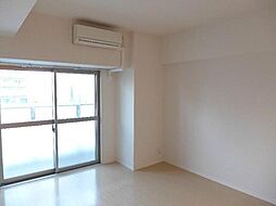 アップワード 3階1Kのリビング/ダイニング