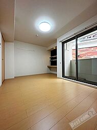 フローラ・8 102 1階1Kのリビング/ダイニング