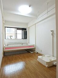 ドリームマンション 203 2階ワンルームのリビング/ダイニング