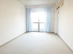 津久井セントラルハイツ 210. 2階1Kのリビング/ダイニング