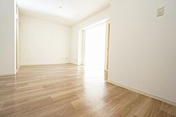 ハイツヒーロー 202 3階2LDKのリビング/ダイニング