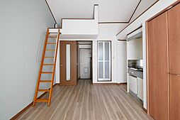 フローラ 202 2階ワンルームのリビング/ダイニング