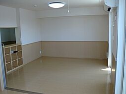 プレジール 1階2LDKのリビング/ダイニング