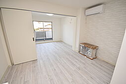 クリエオーレ藤阪元町 302 3階1LDKのリビング/ダイニング