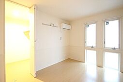 プルミエールII 2階1LDKのリビング/ダイニング