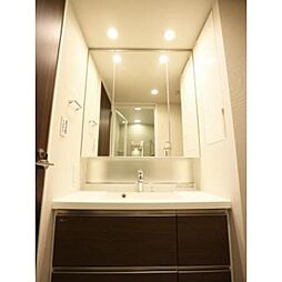 同建物内の写真を掲載しており、実際の部屋とは異なる場合がございます