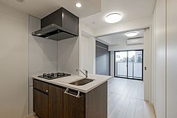 アジールコート松濤 205 2階1DKのリビング/ダイニング