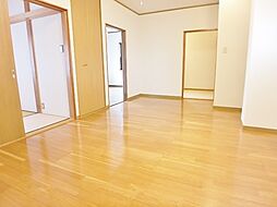 京王線 高幡不動駅 徒歩13分の賃貸アパート 2階2LDKのリビング/ダイニング