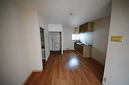 DWELL寿 203 2階2DKのリビング/ダイニング