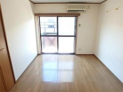 ブリックアーバー 108 1階1Kのリビング/ダイニング