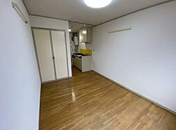 エステートピアタジマ 2階ワンルームのリビング/ダイニング