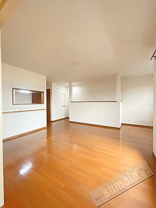 カルムガーデン岩出_内装_0