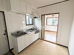 ウィンディア国立 2階1Kのリビング/ダイニング