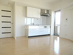 プライムアーバン新宿夏目坂タワーレジデンス 2205 22階1LDKのリビング/ダイニング