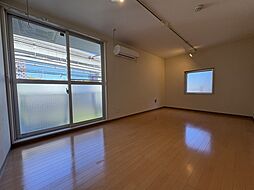 多摩都市モノレール 中央大学・明星大学駅 徒歩1分の賃貸マンション 2階1Kのリビング/ダイニング