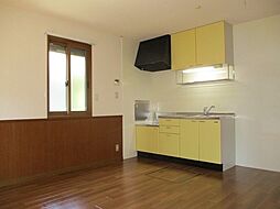 ピュア調 1階2LDKのリビング/ダイニング