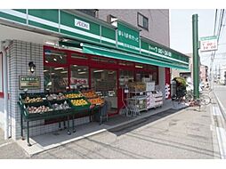 まいばすけっと西麻布3丁目店 326m