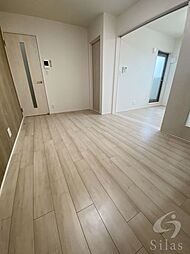 近鉄大阪線 弥刀駅 徒歩5分の賃貸アパート 3階1DKのリビング/ダイニング