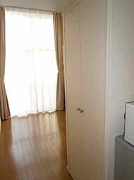 レオパレスチェリー 2階1Kのリビング/ダイニング