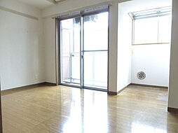 プレール東麻布 1階1Kのリビング/ダイニング