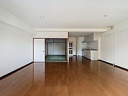 シャンボール三宮 501 5階2LDKのリビング/ダイニング