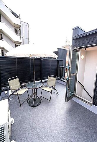 バルコニー