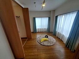 新菱ハイツ 4階1LDKのリビング/ダイニング