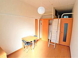 レオパレスSERENAIII 1階1Kのリビング/ダイニング