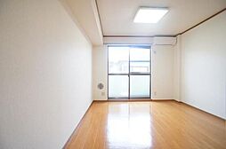 オークランドヴィラ 2階ワンルームのリビング/ダイニング