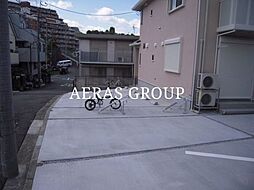 4 / 7