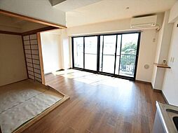 ウイングKAWAMOTO 303 3階2LDKのリビング/ダイニング