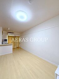 レオネクストアシュ 1階ワンルームのリビング/ダイニング