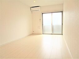 リブリ・ザ・ジュネス 102 1階1Kのリビング/ダイニング