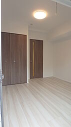 レイリス二子新地ザファースト 3階1Kのリビング/ダイニング